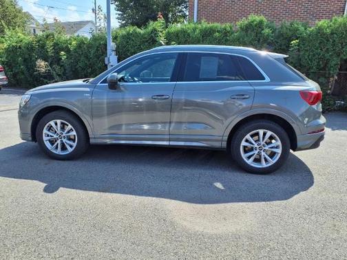 2024 Audi Q3 45 S LINE QUATTRO PREMIUM