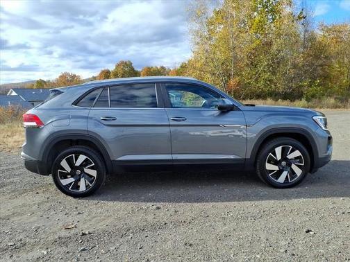 2024 Volkswagen Atlas Cross Sport 2.0T SE W/ TECHNOLOGY