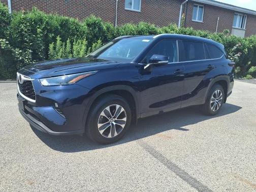 2024 Toyota Highlander XLE