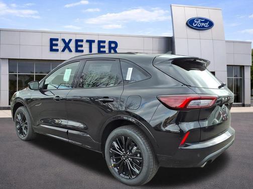 2026 Ford Escape ST-Line Elite