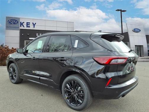 2026 Ford Escape ST-Line Elite