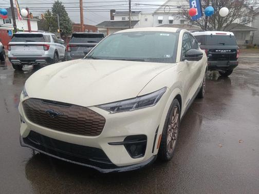 2025 Ford Mustang Mach-E GT