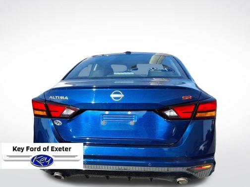 Deep Blue Pearl 2024 Nissan Altima SR FWD