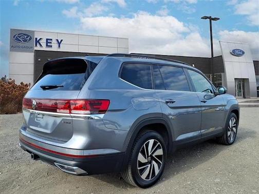 2024 Volkswagen Atlas 2.0T SE