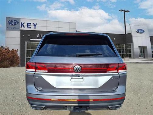 2024 Volkswagen Atlas 2.0T SE