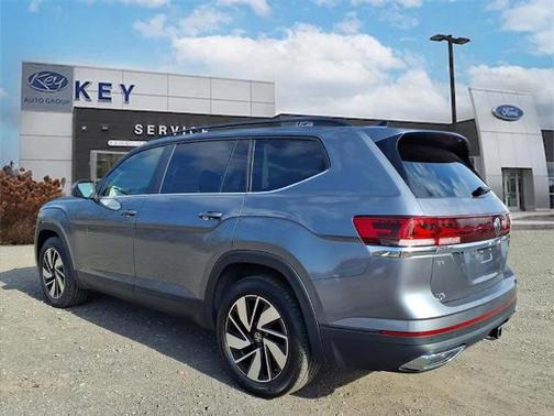 2024 Volkswagen Atlas 2.0T SE