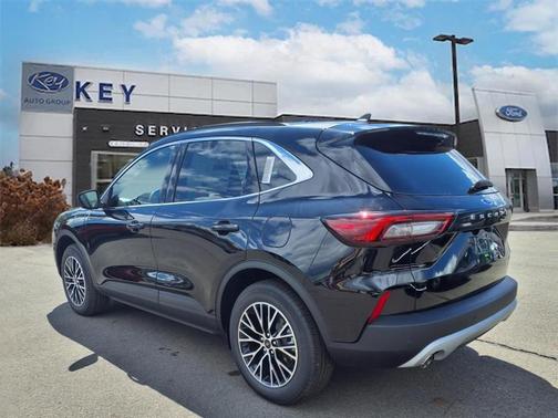 2025 Ford Escape PHEV SE