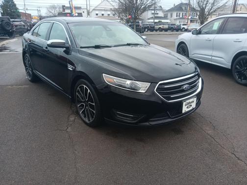2018 Ford Taurus Limited