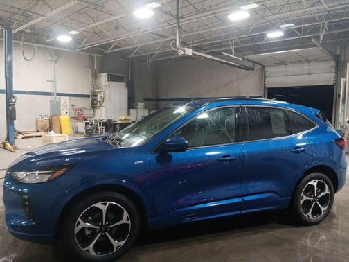 2023 Ford Escape ST-Line Select