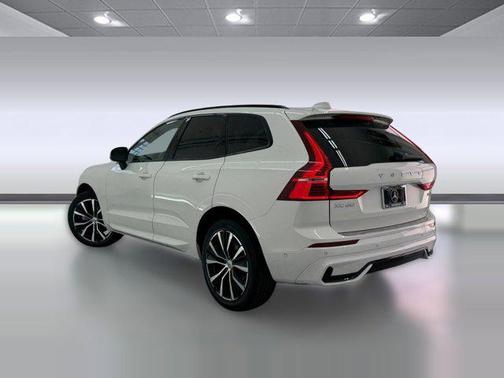 Crystal White Metallic 2024 Volvo XC60 B5 Plus Dark Theme