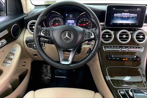 2016 Mercedes-Benz GLC 300 Base