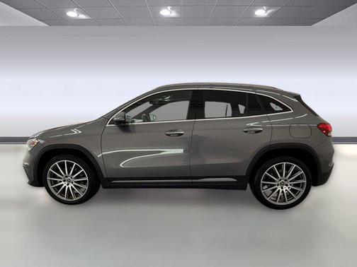 Mountain Grey Metallic 2022 Mercedes-Benz GLA 250 Base