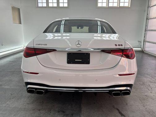 2025 Mercedes-Benz AMG S 63 E 4MATIC