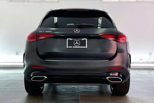 2025 Mercedes-Benz GLC 300 Base