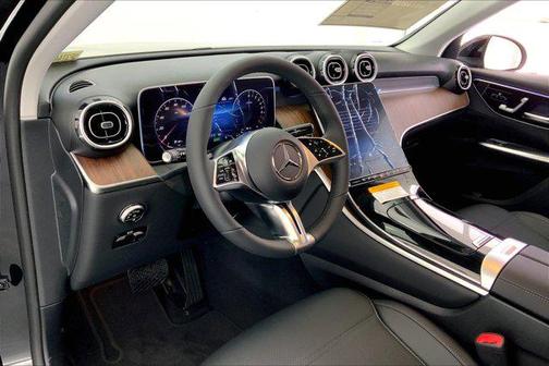 2025 Mercedes-Benz GLC 350e Base