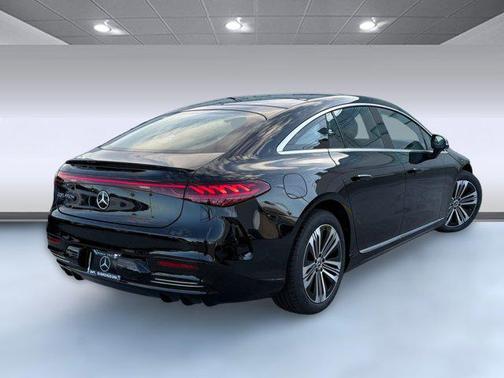 2026 Mercedes-Benz EQS 450 4MATIC