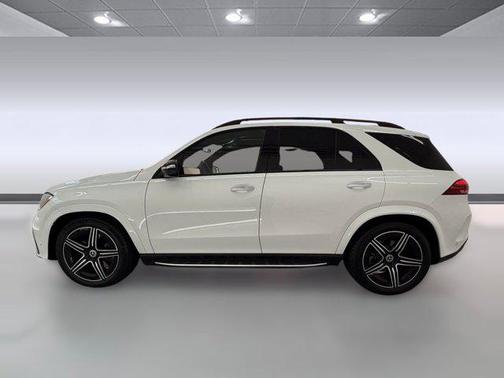 Polar White 2025 Mercedes-Benz GLE 450 4MATIC