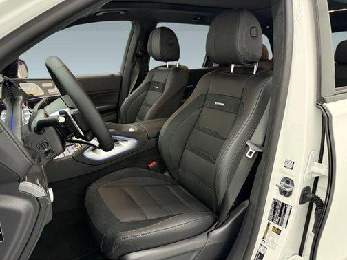 2026 Mercedes-Benz AMG GLS 63 Base