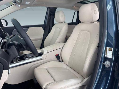 2022 Mercedes-Benz GLA 250 Base