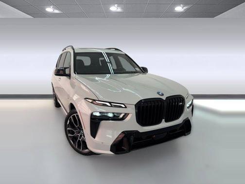 2024 BMW X7 M60i