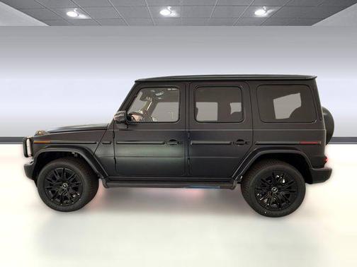 MANUFAKTUR Night Black Magno 2026 Mercedes-Benz G-Class G 550