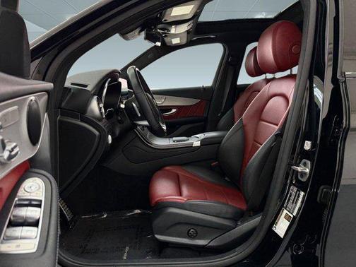 Black 2022 Mercedes-Benz GLC 300 Base