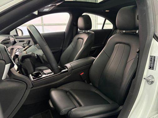 2022 Mercedes-Benz CLA 250 Base