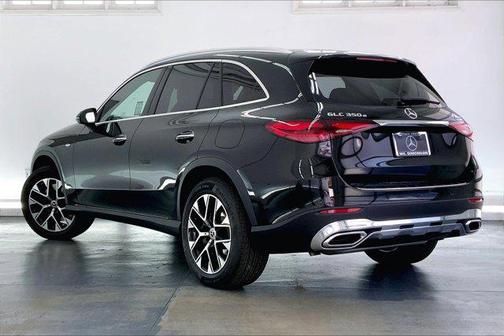 2025 Mercedes-Benz GLC 350e Base