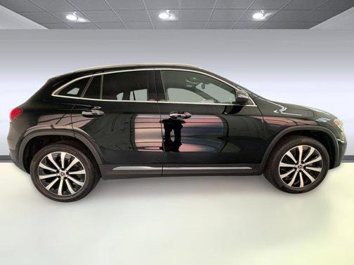 2021 Mercedes-Benz GLA 250 Base 4MATIC