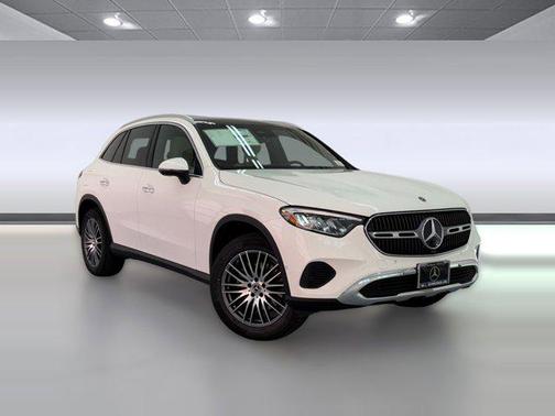 Polar White 2026 Mercedes-Benz GLC 300 Base