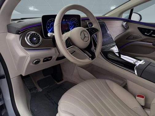 Cirrus Silver Metallic 2023 Mercedes-Benz EQS 450 4MATIC