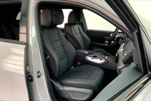 2025 Mercedes-Benz GLS 580 4MATIC