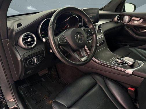 2017 Mercedes-Benz GLC 300 Base