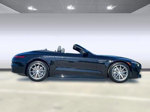 2025 Mercedes-Benz AMG SL 43 Base