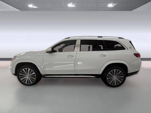 MANUFAKTUR Moonlight White Metallic 2026 Mercedes-Benz Maybach GLS 600 4MATIC