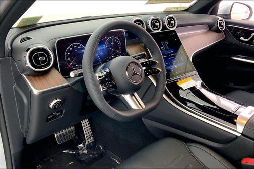 2025 Mercedes-Benz GLC 350e Base