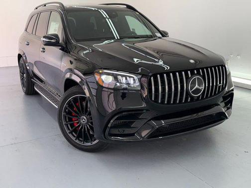 2026 Mercedes-Benz AMG GLS 63 Base