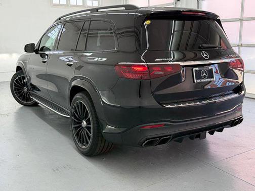 2026 Mercedes-Benz AMG GLS 63 Base