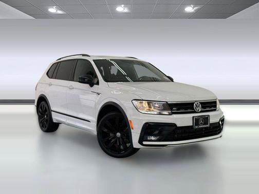 Pure White 2020 Volkswagen Tiguan 2.0T SE R-Line Black