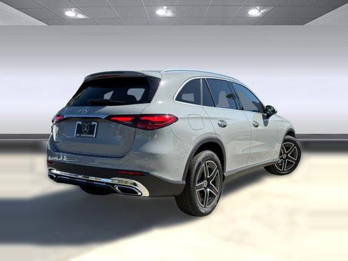 2026 Mercedes-Benz GLC 300 Base