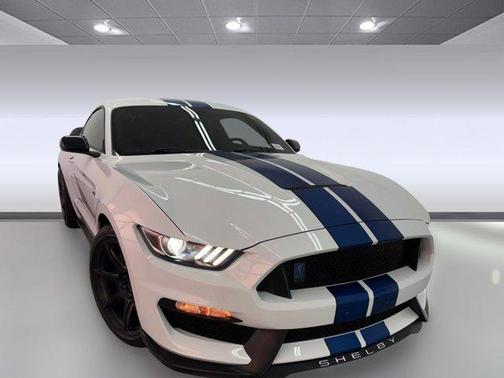 2018 Ford Shelby GT350 Base