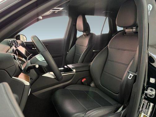 2024 Mercedes-Benz GLC 300 Base