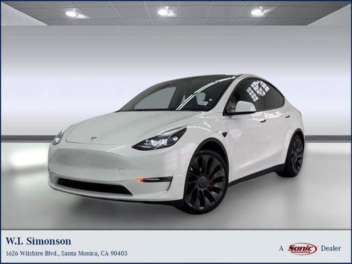 Pearl White Multi-Coat 2024 Tesla Model Y Performance Dual Motor All-Wheel Drive