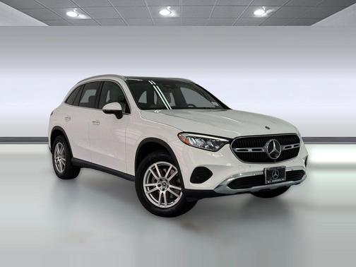 Polar White 2023 Mercedes-Benz GLC 300 4MATIC