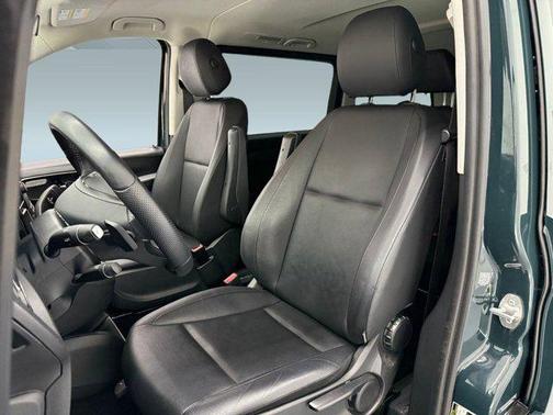 2023 Mercedes-Benz Metris Base