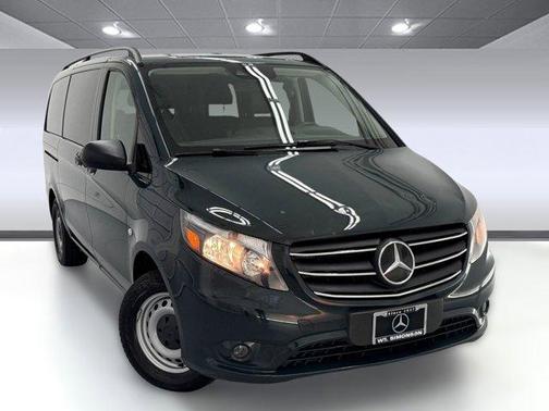 2023 Mercedes-Benz Metris Base