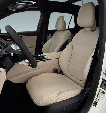 2026 Mercedes-Benz GLC 300 Base