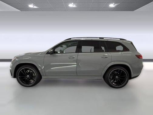 MANUFAKTUR Alpine Grey 2026 Mercedes-Benz GLS 450 4MATIC
