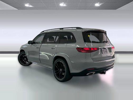 MANUFAKTUR Alpine Grey 2026 Mercedes-Benz GLS 450 4MATIC