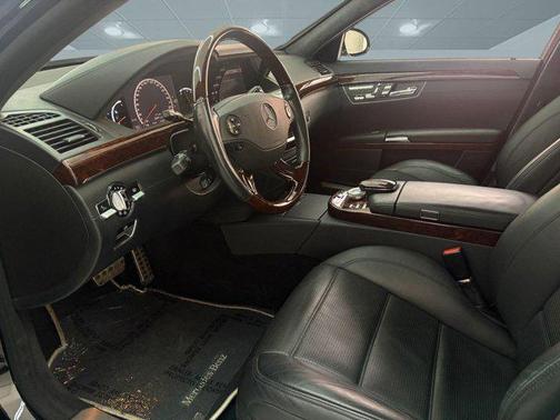 2007 Mercedes-Benz S-Class 6.0L V12 AMG